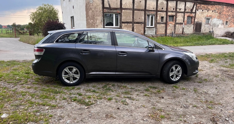 Toyota Avensis cena 21900 przebieg: 212000, rok produkcji 2009 z Prochowice małe 742